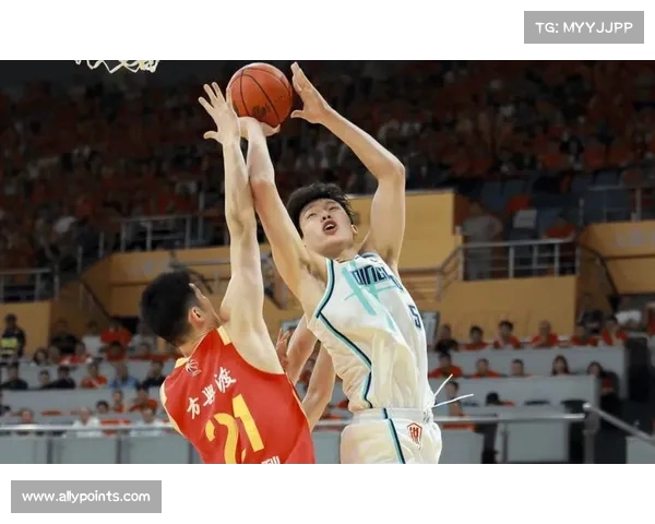 杨瀚森谈联合试训表现称总体正常 不会过度关注选秀顺位问题 杨瀚森谈联合试训表现称总体正常 不会过度关注选秀顺位问题
